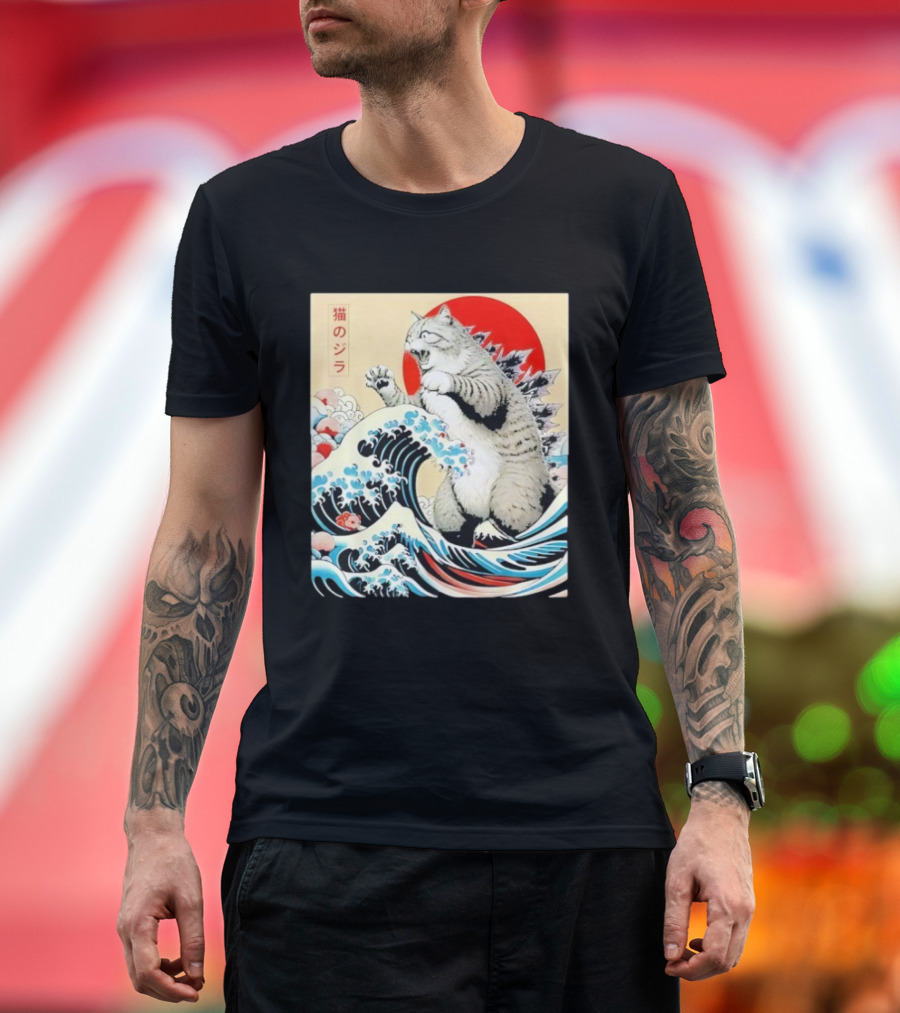 Catzilla Ukiyo-e Japanese 猫のジラ Kanagawa Waves Red Sun T-Shirt