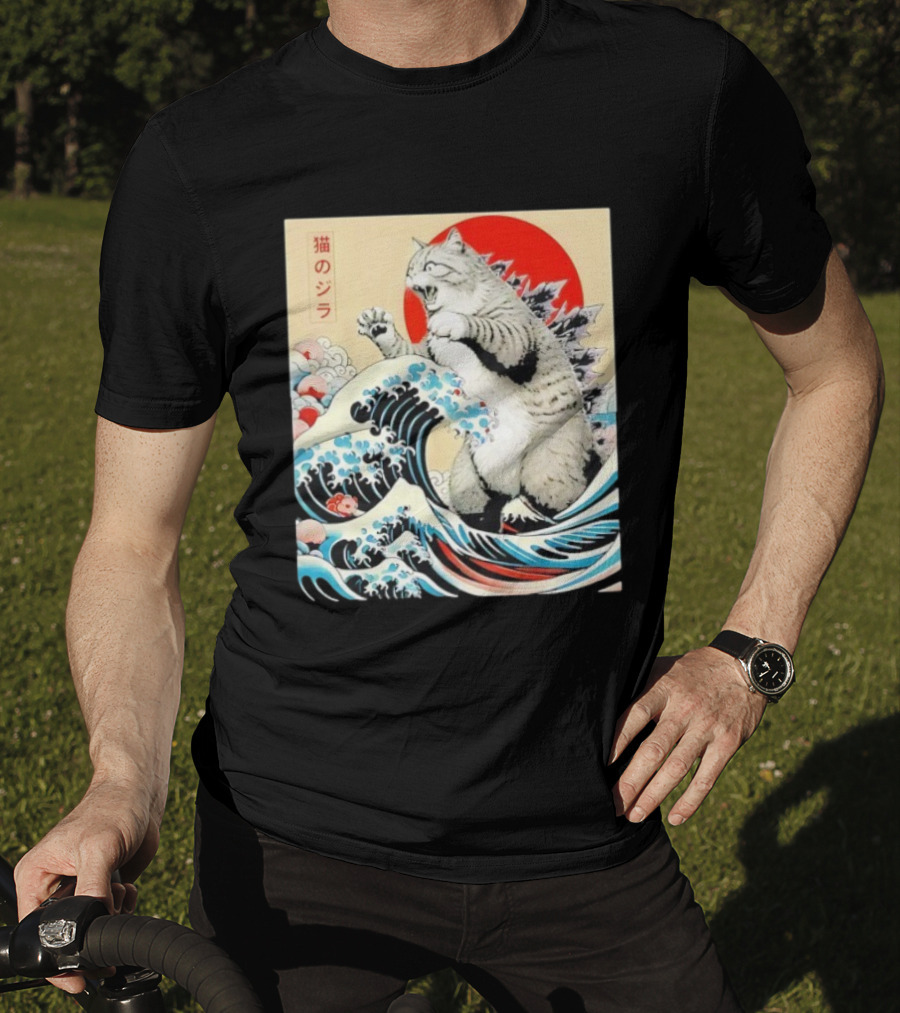 Catzilla Ukiyo-e Japanese 猫のジラ Kanagawa Waves Red Sun T-Shirt