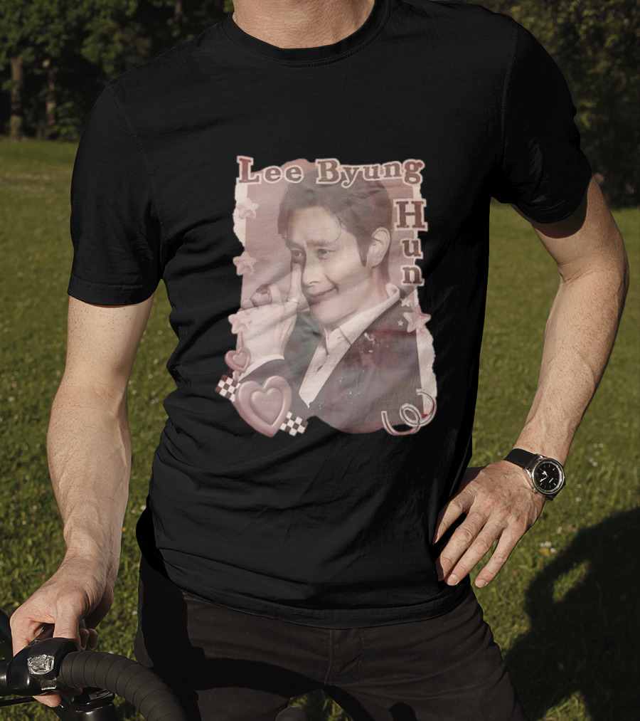 Lee Byung Hun Retro Aesthetic With Stars And Hearts T-Shirt