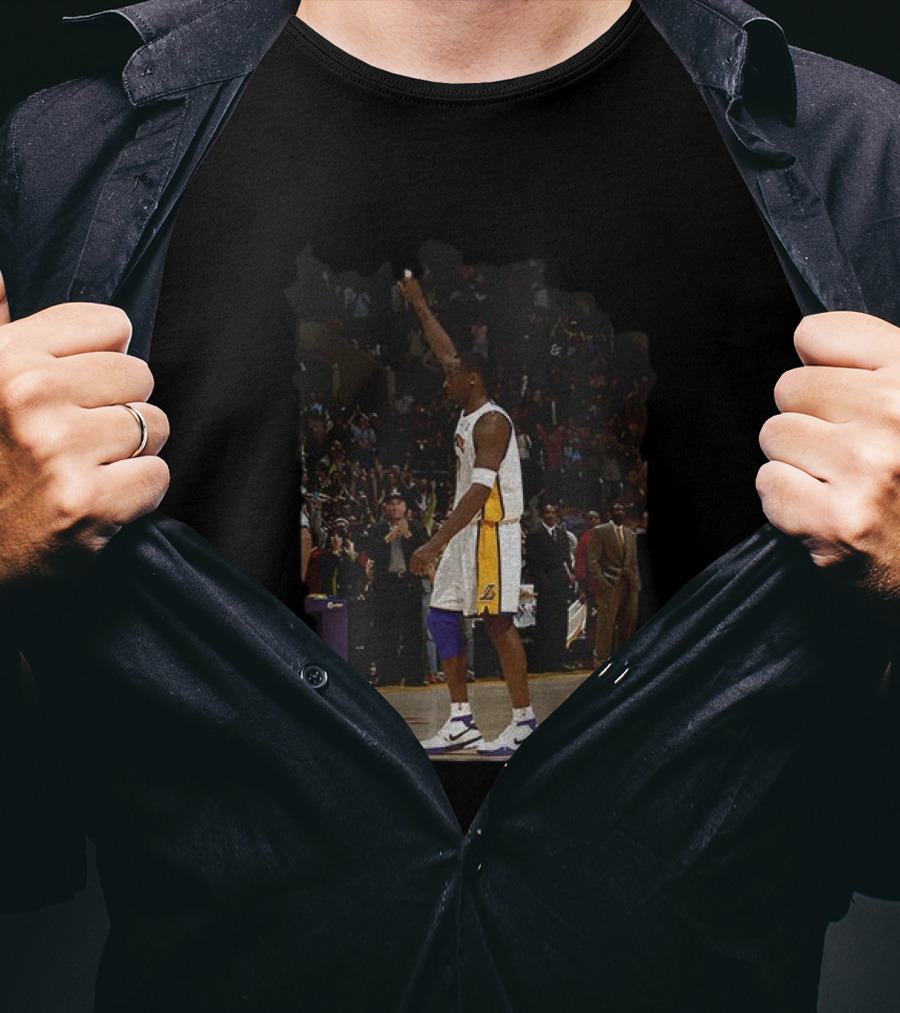 Kobe Bryant 81 Point Game Lakers Celebration T-Shirt