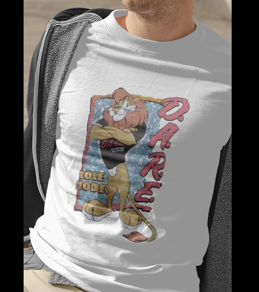 D.A.R.E. Lion Daren Role Model Graphic With Classic Retro Style T-Shirt