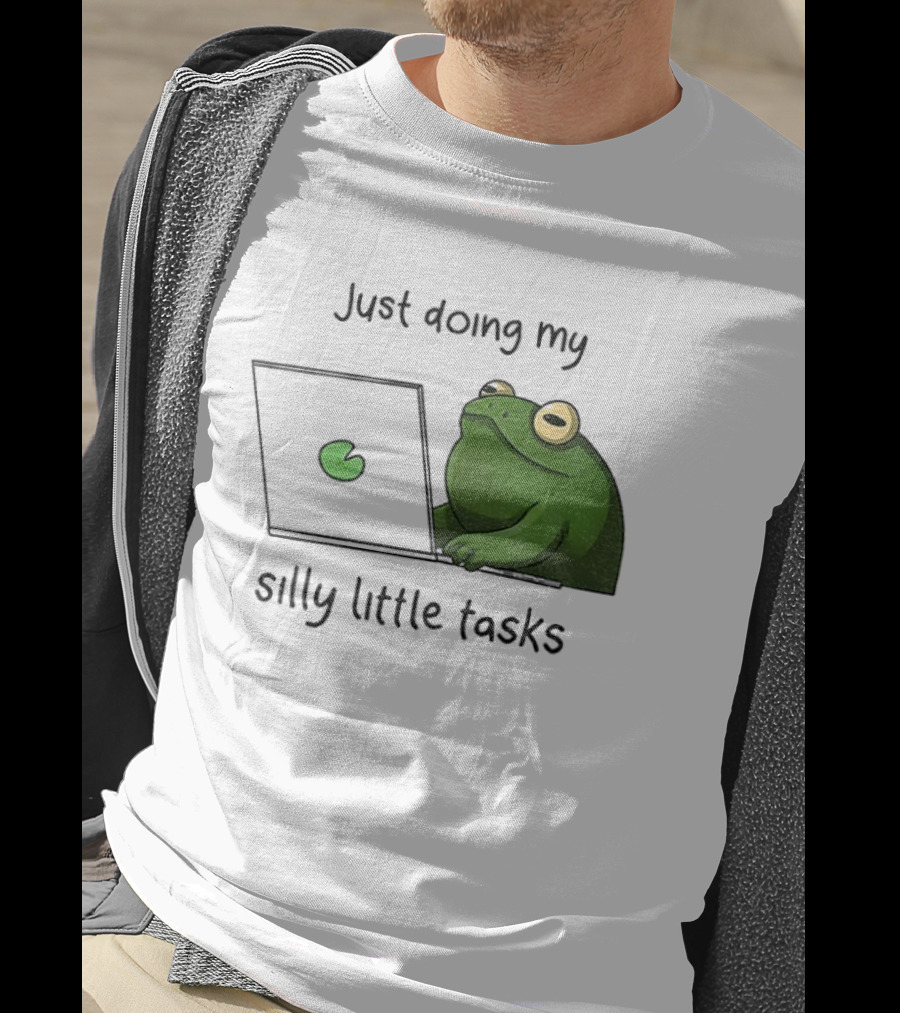 Silly Frog Doing My Little Tasks Playful Green T-Shirt