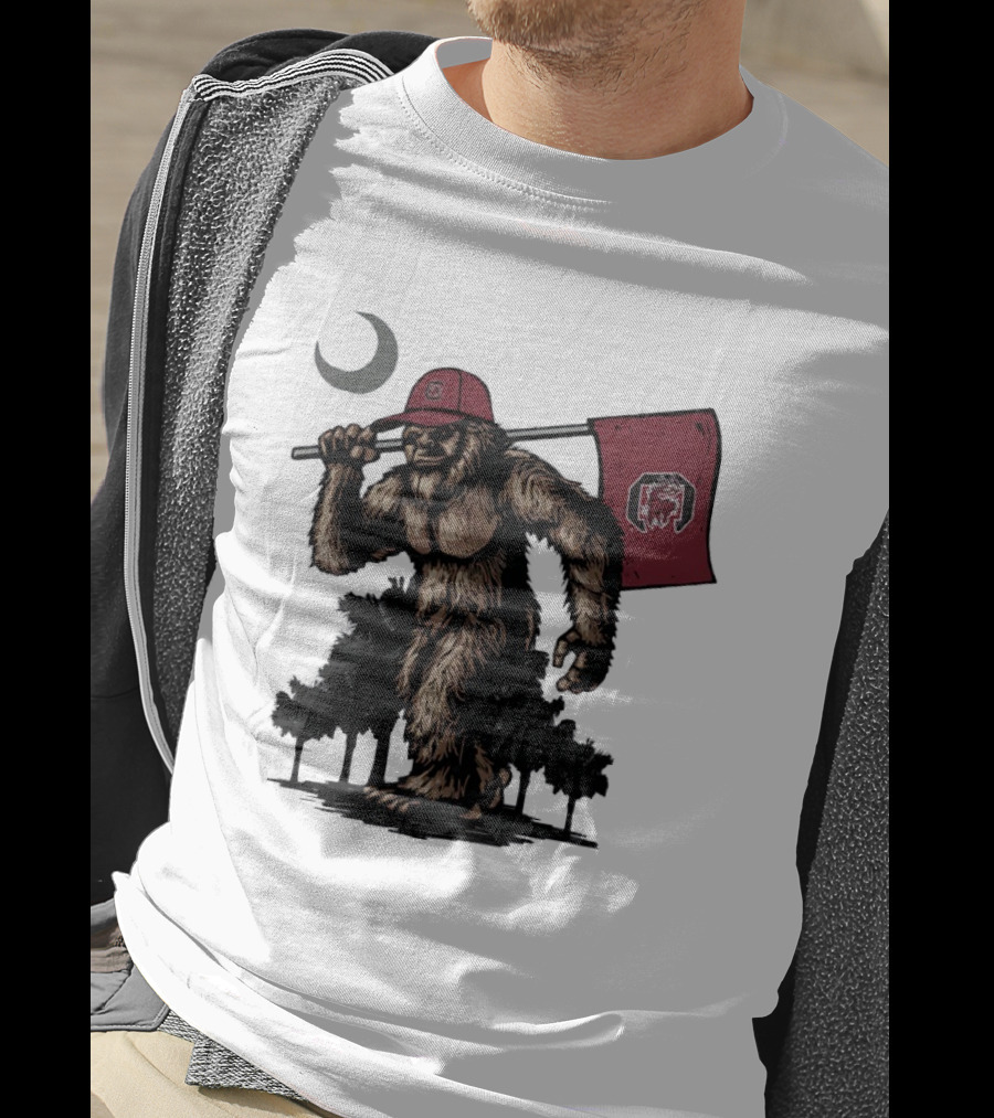Bigfoot Carrying South Carolina Gamecocks Flag Under Moonlight T-Shirt