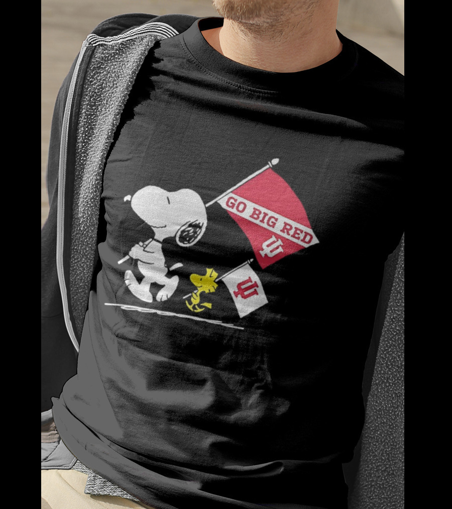 Snoopy Woodstock Go Big Red Indiana Hoosiers Flag T-Shirt