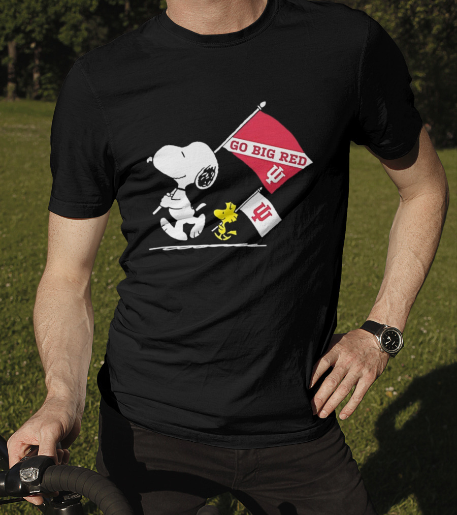 Snoopy Woodstock Go Big Red Indiana Hoosiers Flag T-Shirt