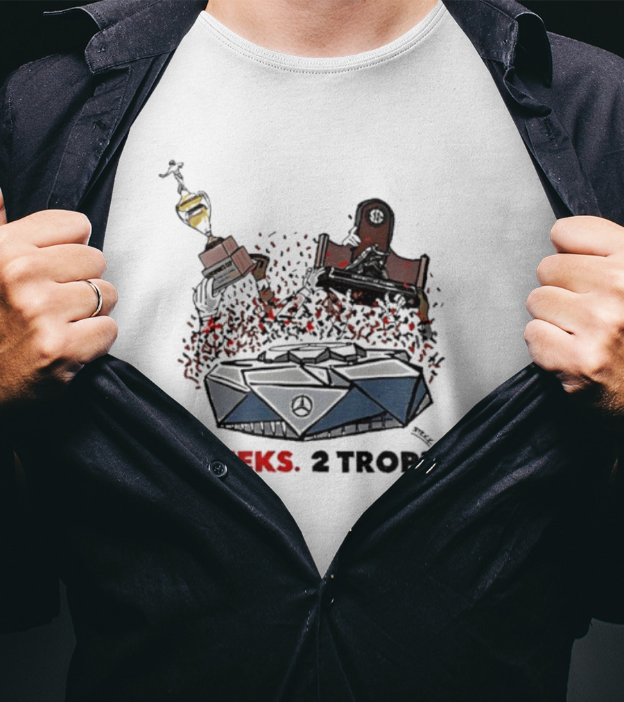 Georgia Bulldogs Football SEC Southeastern Conference 2 Weeks 2 Trophies T-Shirt