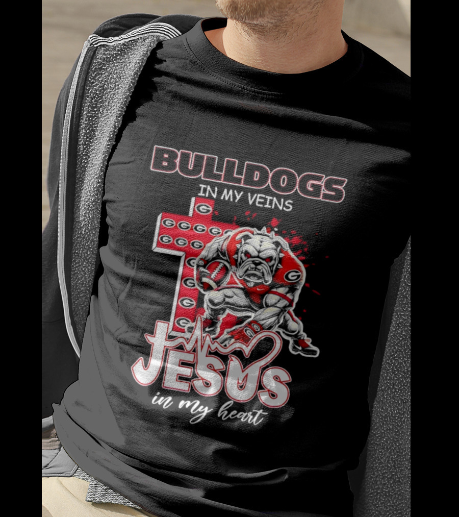 Bulldogs In My Veins Jesus In My Heart Cross Shape T-Shirt