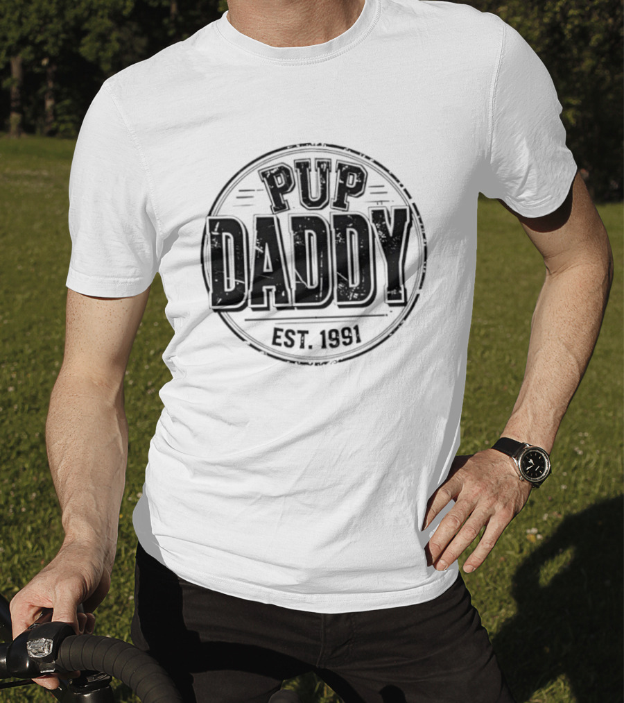 Pup Daddy Est 1991 Retro Vintage Style Circular T-Shirt