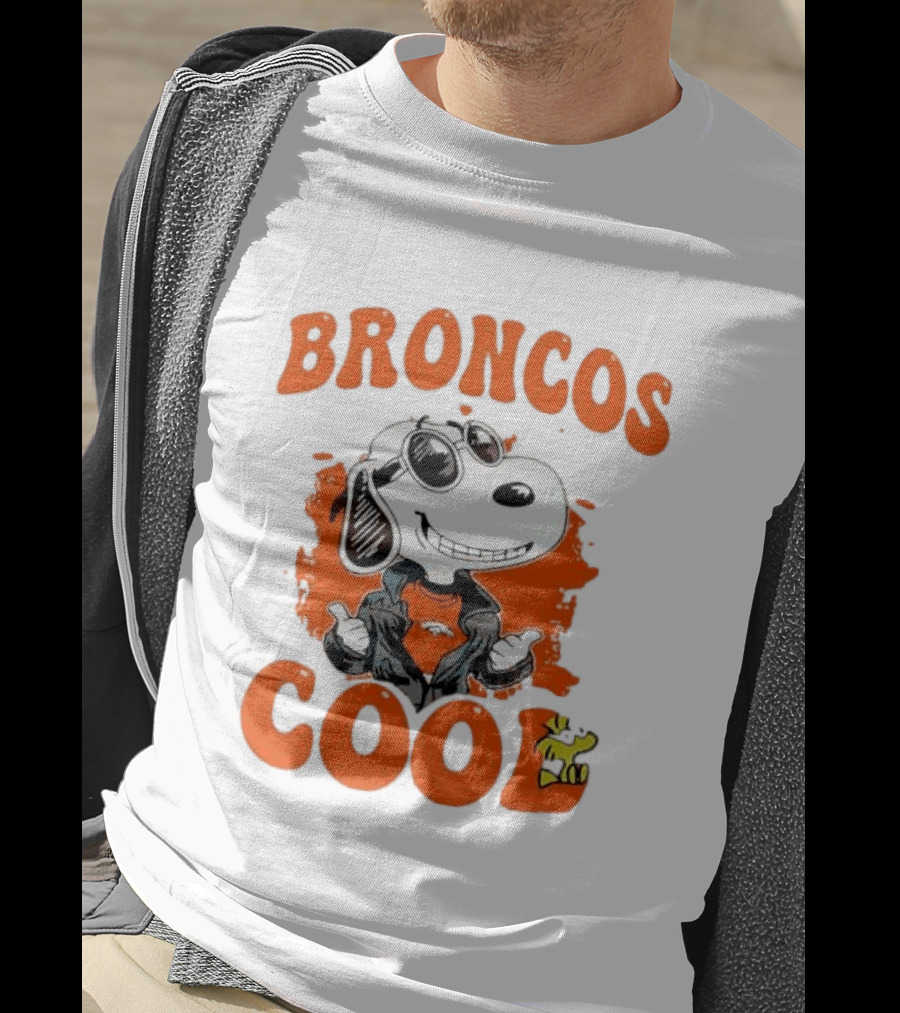 Snoopy Denver Broncos Cool Peanuts Character NFL Fan T-Shirt