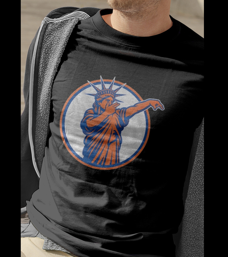 New York Knicks Statue Of Liberty Dab Meme T-Shirt