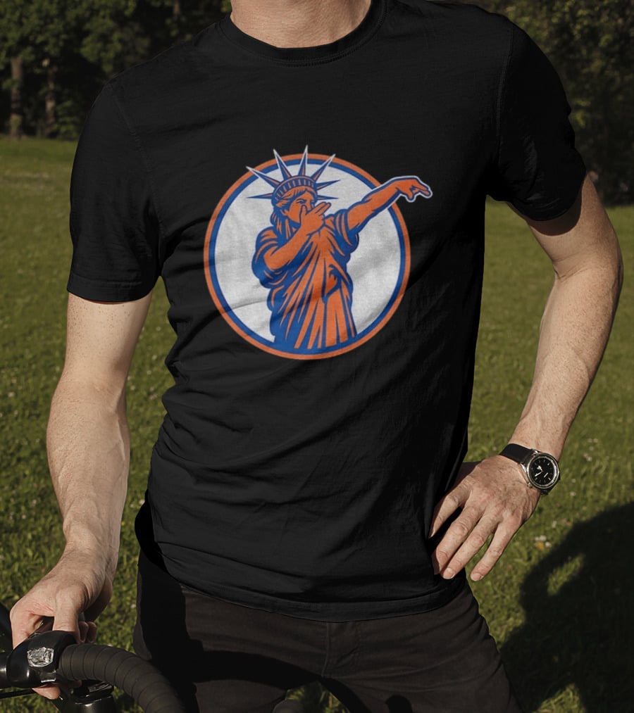 New York Knicks Statue Of Liberty Dab Meme T-Shirt