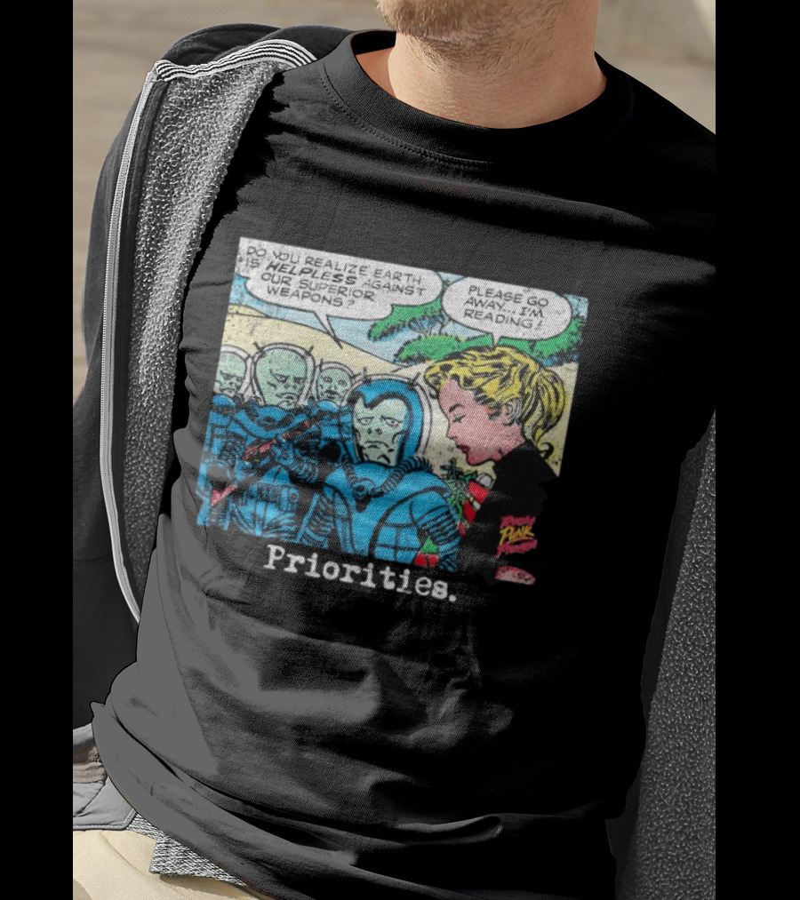 Women And Alien Priorities Please Go Away I'm Reading T-Shirt