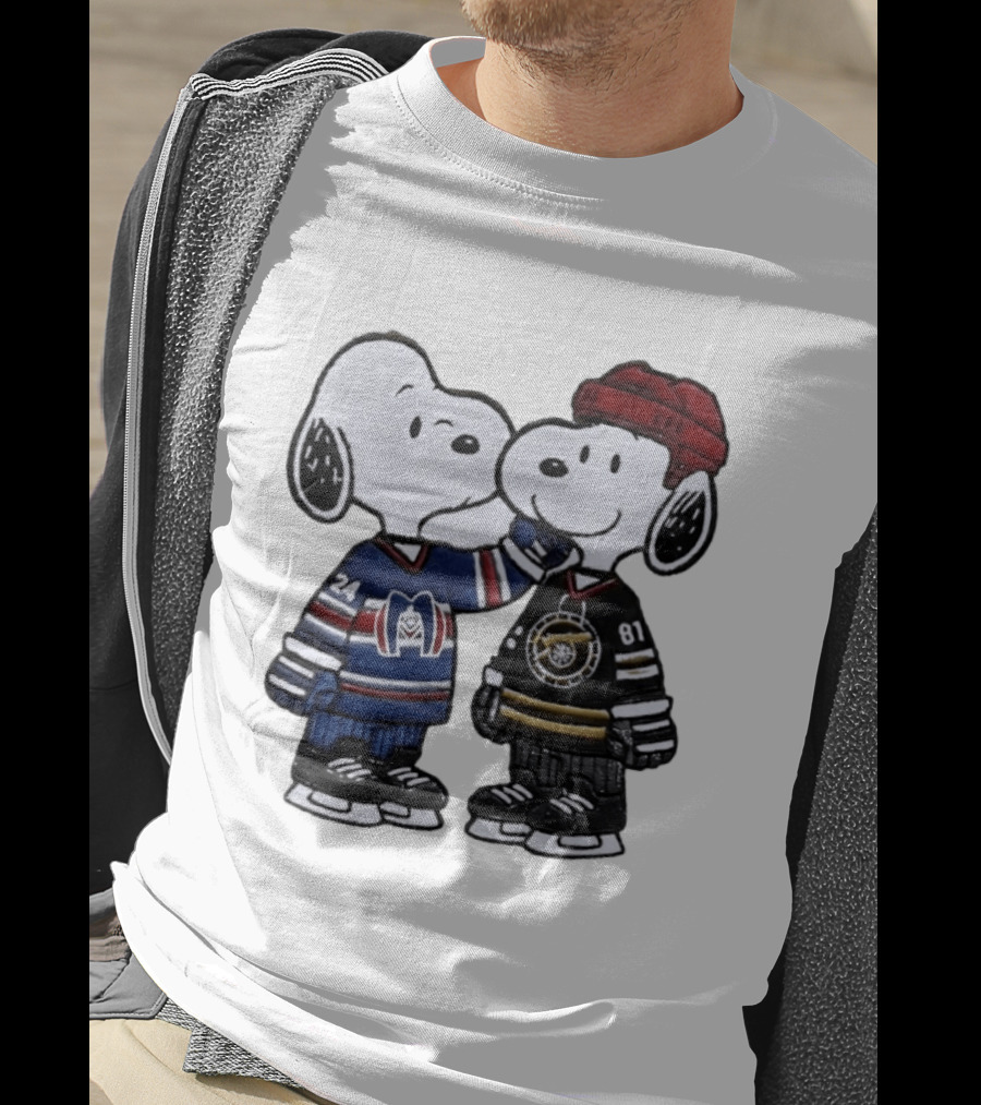 Snoopy Shane Hollander Kissing Ilya Rozanov Hockey LGBT Peanuts Charlie Brown Ice Hockey Romance Cartoon T-Shirt