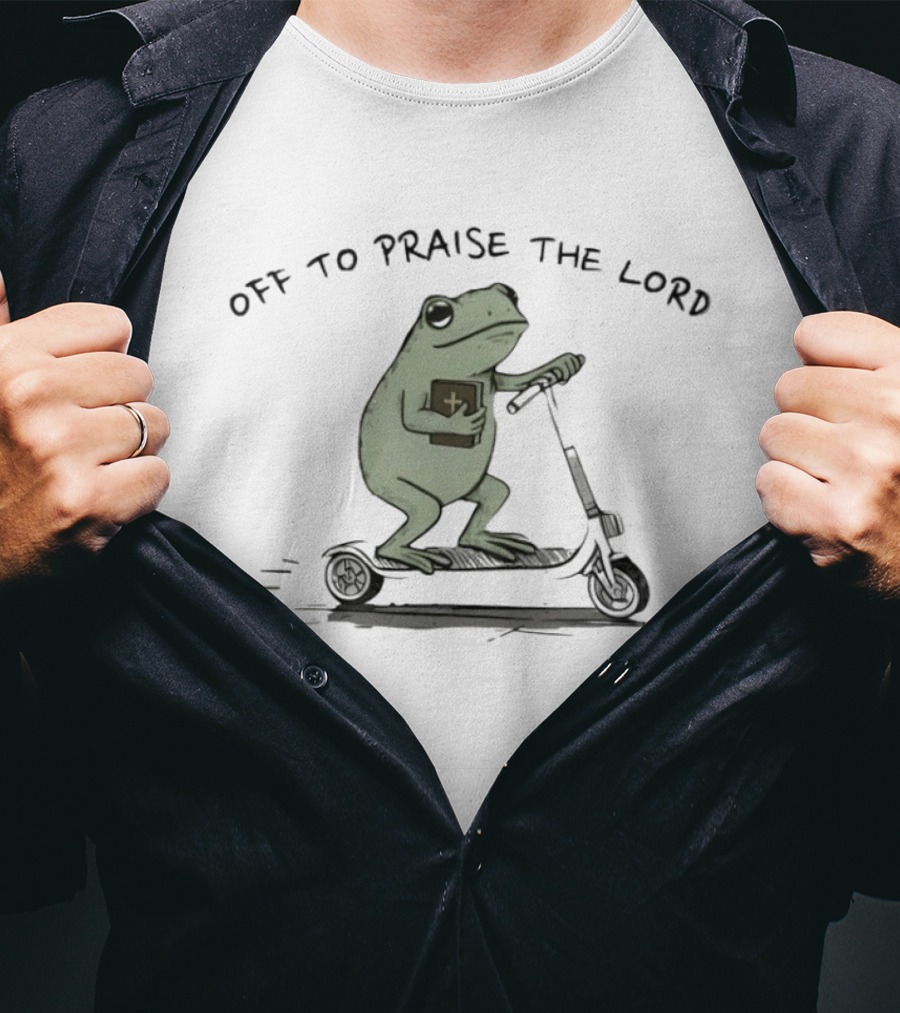 Funny Christian Frog Off To Praise The Lord On Scooter T-Shirt