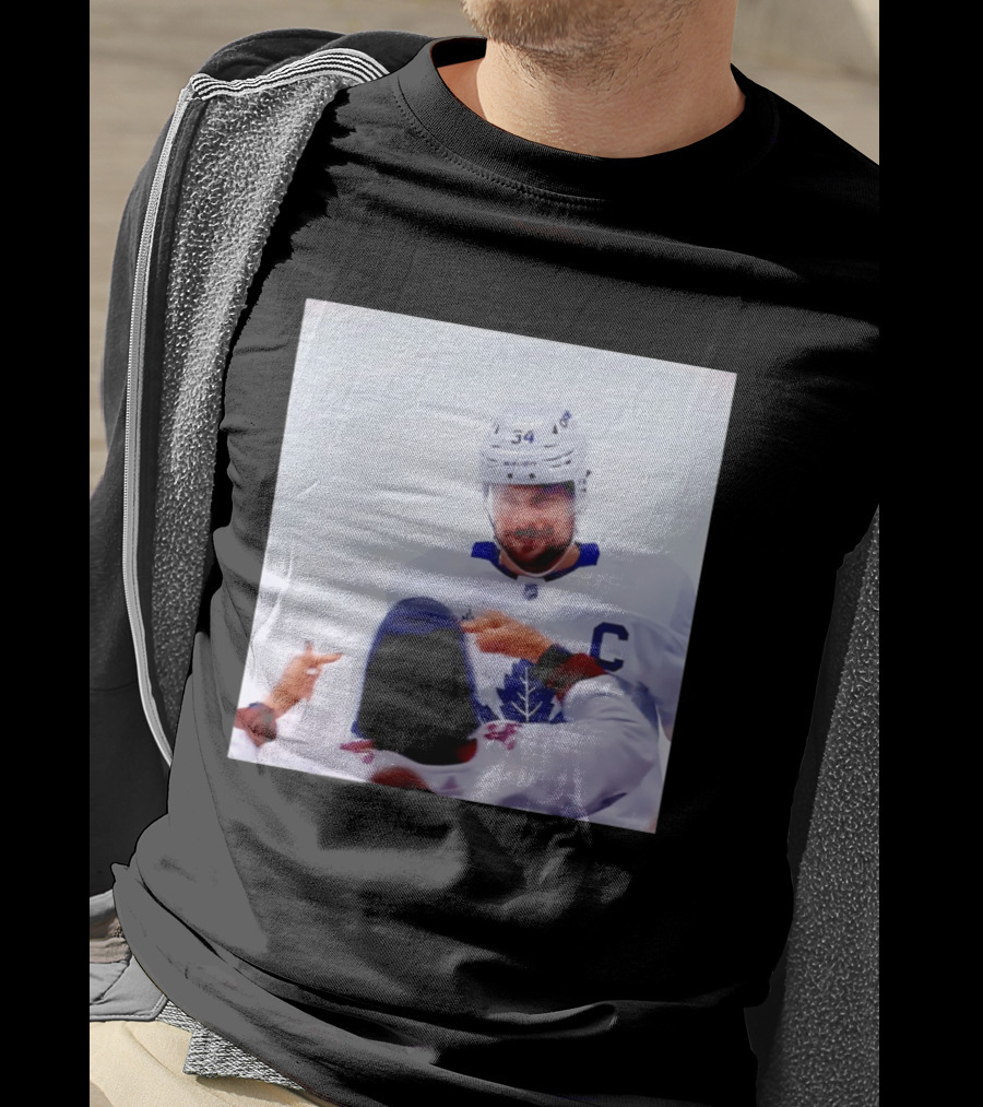Auston Matthews Smirk Number 34 Maple Leafs Captain Ice Hockey Moment T-Shirt