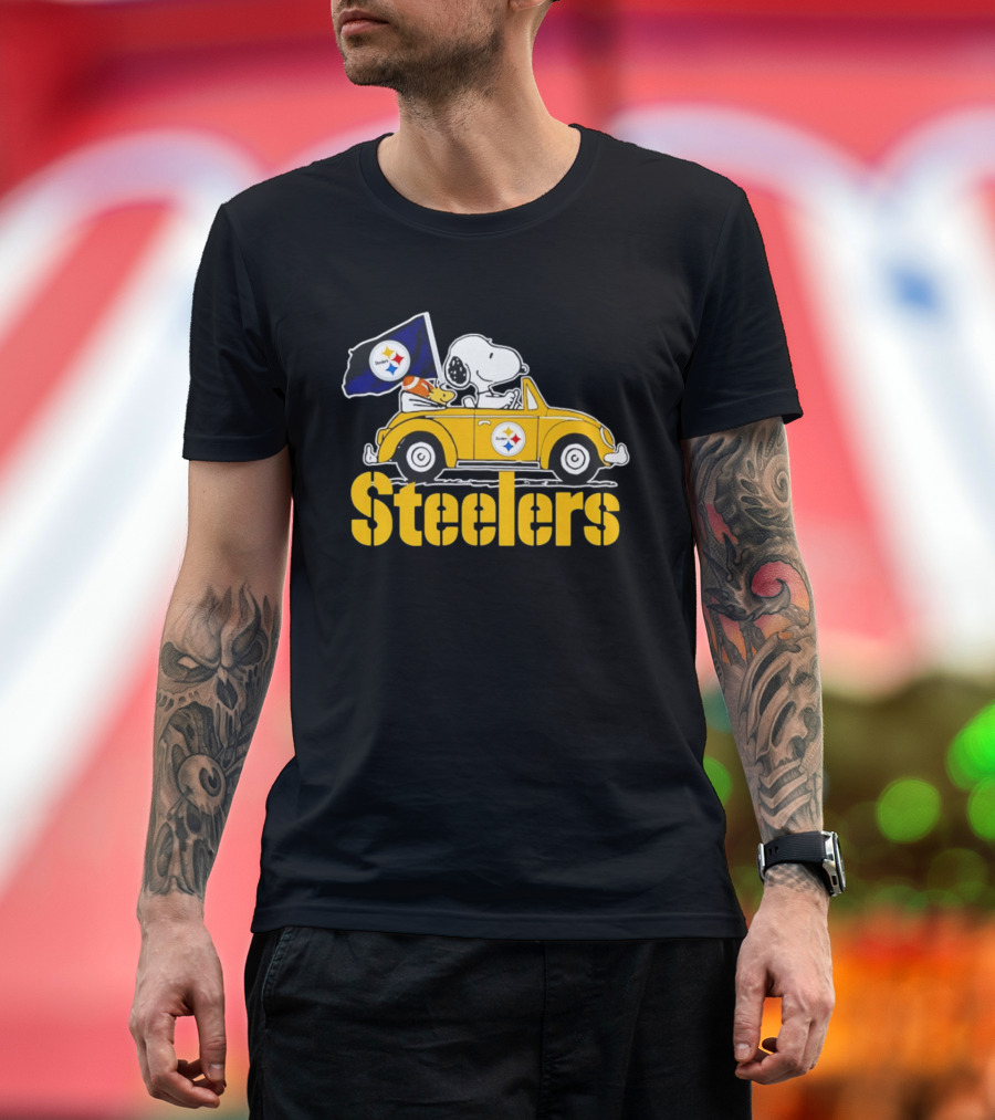 Pittsburgh Steelers Snoopy Woodstock Driving Yellow Car T-Shirt