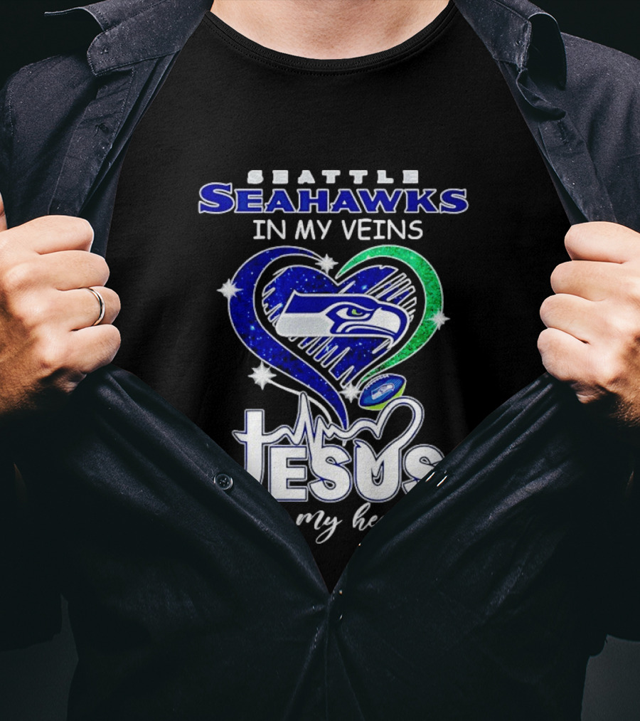 Seattle Seahawks In My Veins Jesus In My Heart Diamond Heartbeat T-Shirt