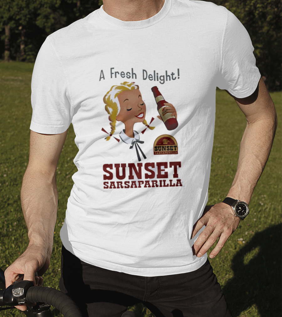 A Fresh Delight Sunset Sarsaparilla Bottle Vintage Fallout T-Shirt
