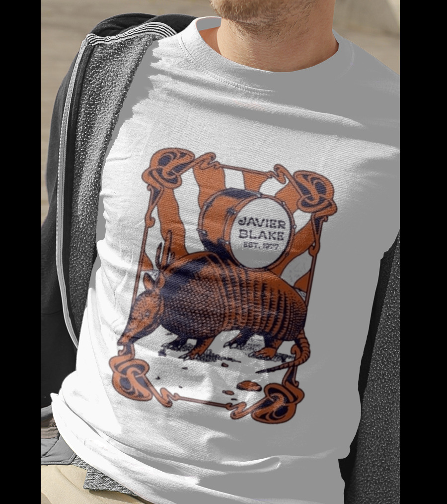 Javier Blake Est 1977 Armadillo Drum Retro Celtic Frame T-Shirt