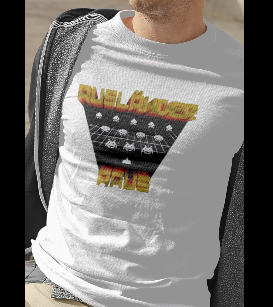 Ausländer Raus Retro Gaming T-Shirt
