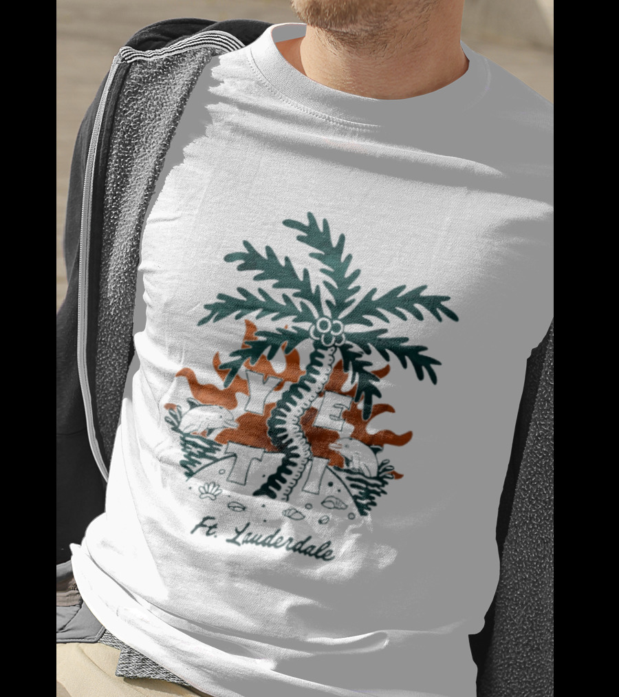 Ft Lauderdale Yeti Palm Tree Tropical Scene T-Shirt