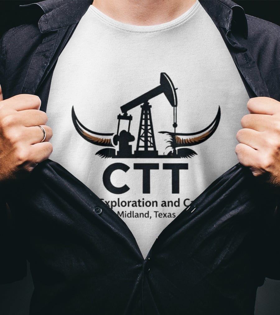 CTT Oil Exploration And Cattle Midland Texas Oil Rig With Cattle Horns T-Shirt