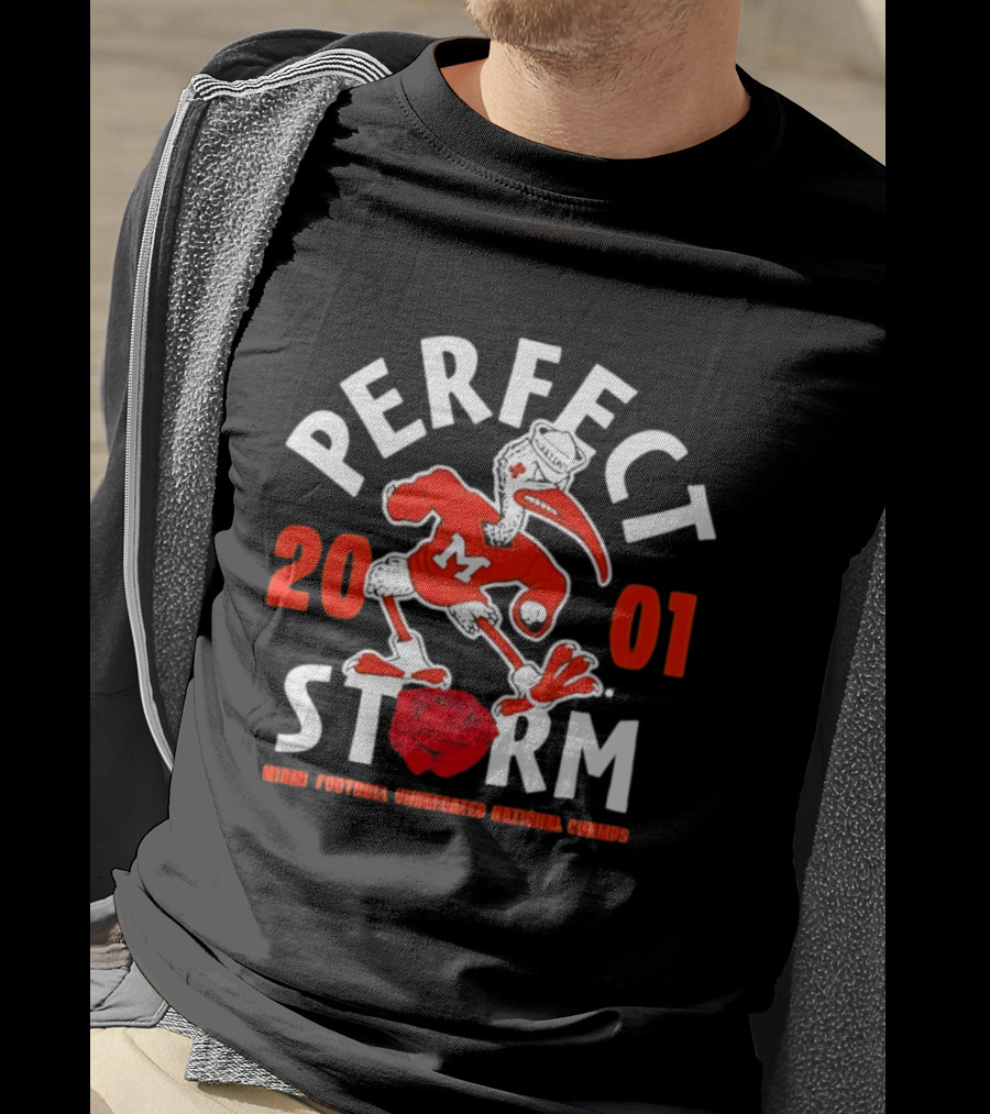Miami Hurricanes 2001 Perfect Storm Undefeated National Champs Football T-Shirt