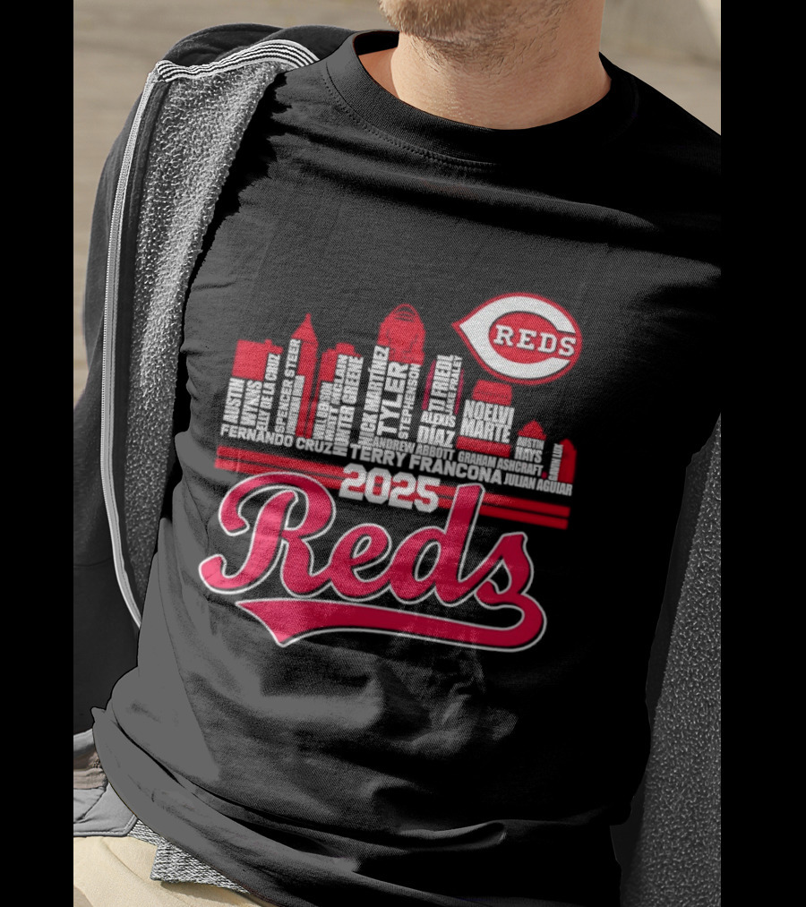 Cincinnati Reds Skyline Players 2025 Reds T-Shirt