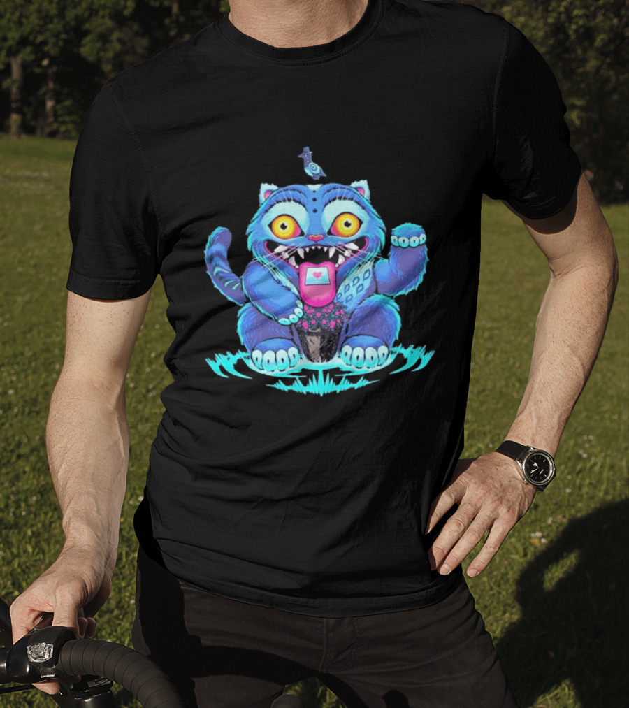 Lucky Derpy Cheshire Cat Maneki Neko Fusion Vibrant Blue T-Shirt