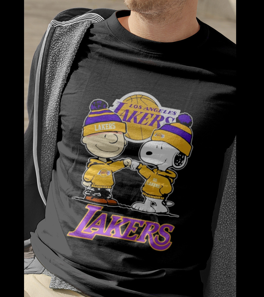 Charlie Brown Snoopy Fist Bump Los Angeles Lakers Basketball Fan Gear T-Shirt