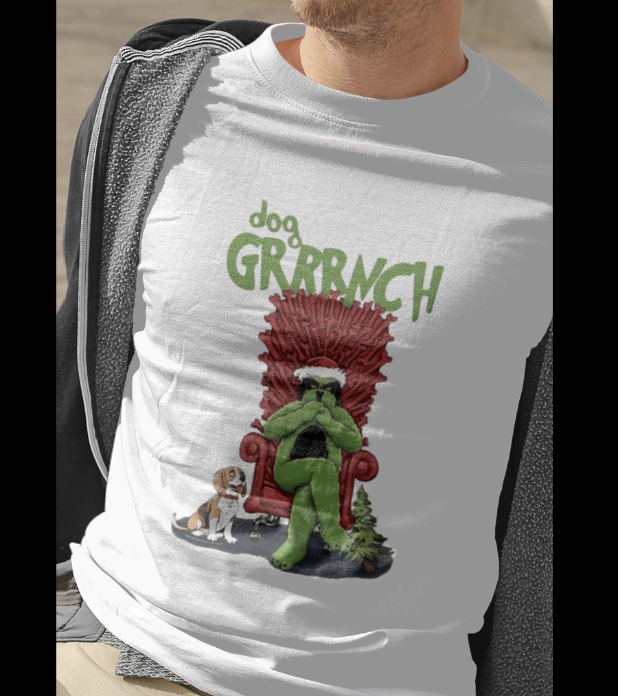 Dog GRRRINCH Christmas Throne Santa Hat Beagle T-Shirt