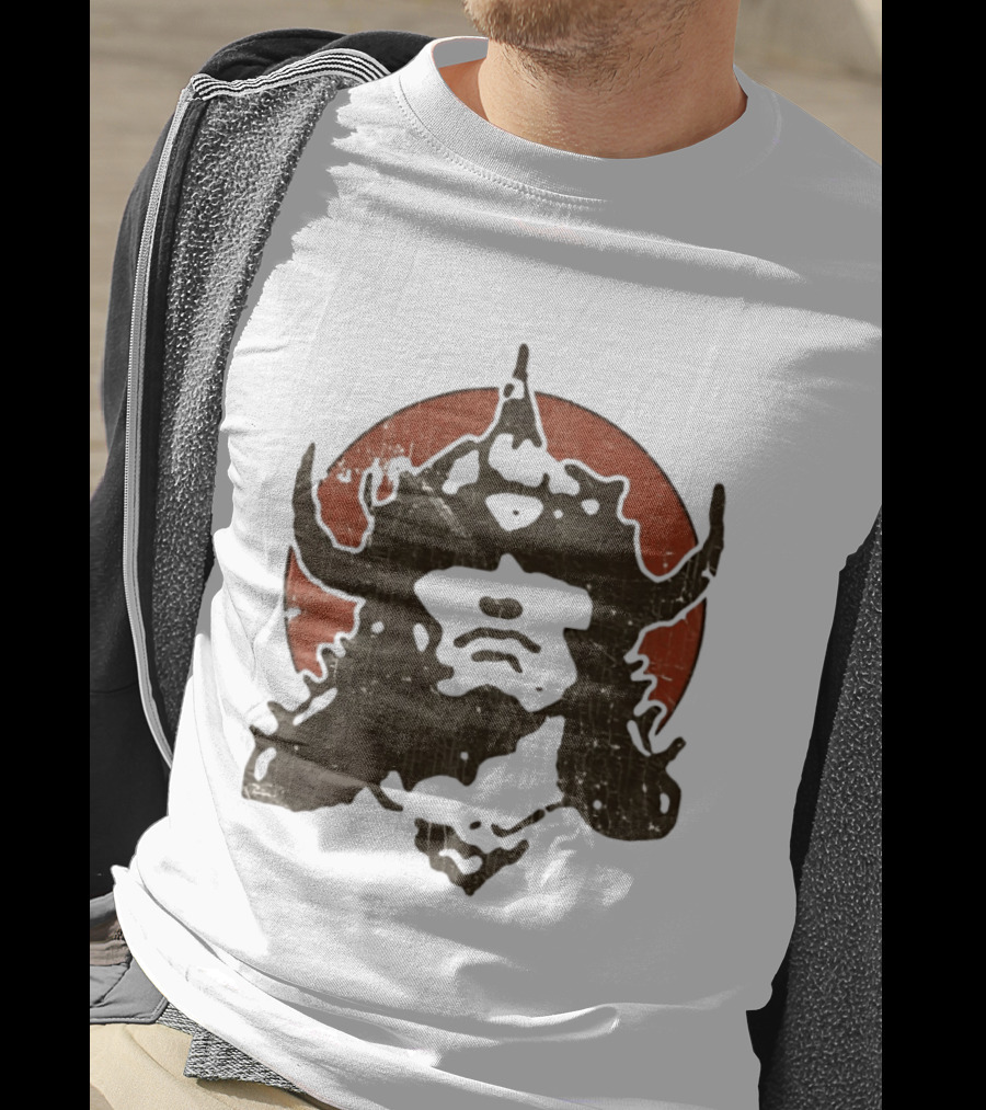 Conan Barbarian Viking Warrior Helm On Red Circle T-Shirt