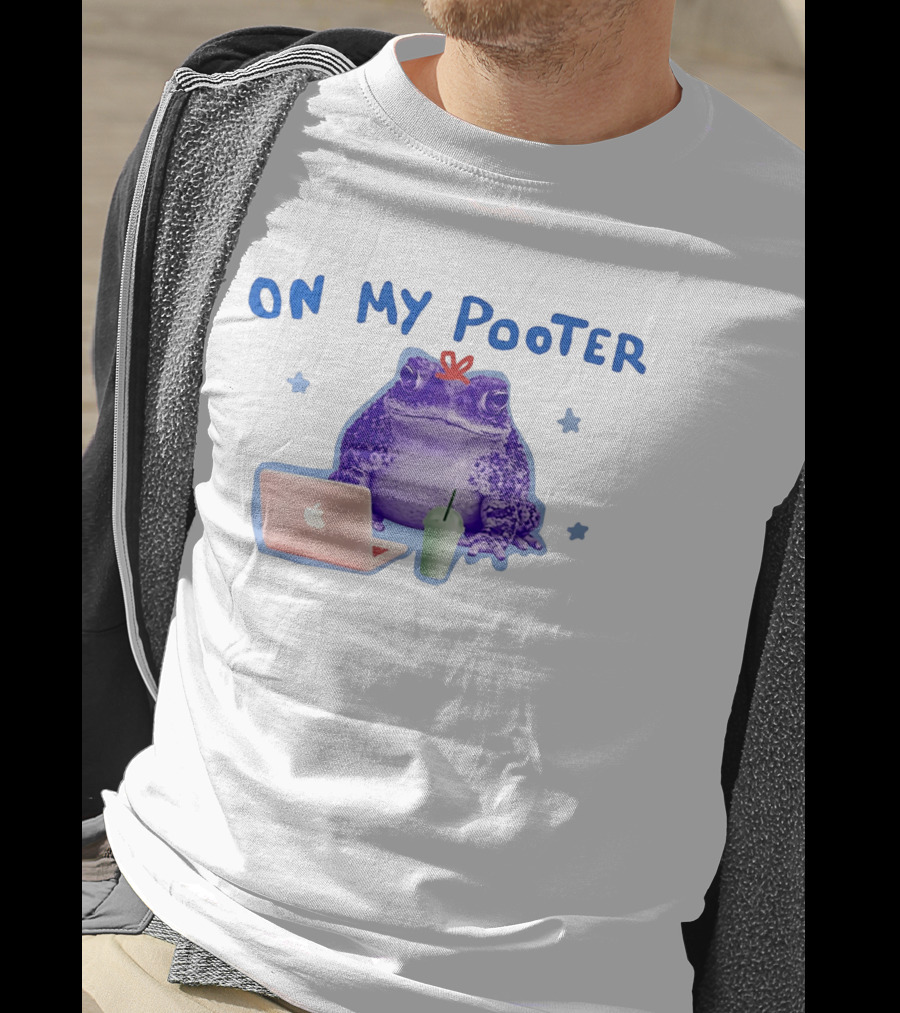 On My Pooter Frog Laptop Smoothie T-Shirt