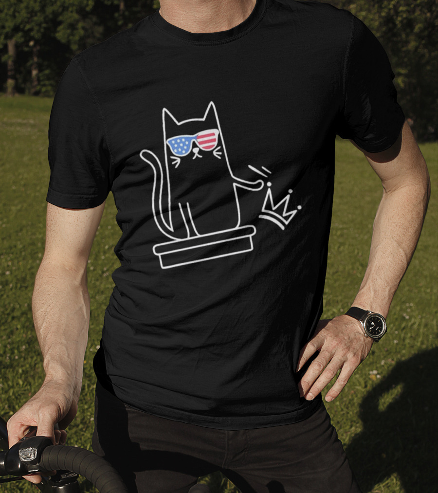 Cat No Kings In America Patriotic Sunglasses Sketch T-Shirt