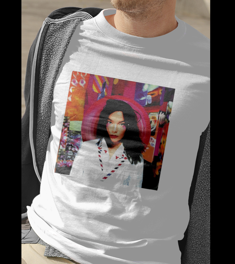 Anne Hathaway Björk And T-Shirt