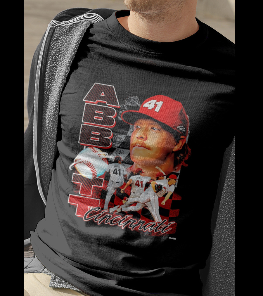 Cincinnati Reds Abbott 41 Baseball Pitcher Portrait Action T-Shirt