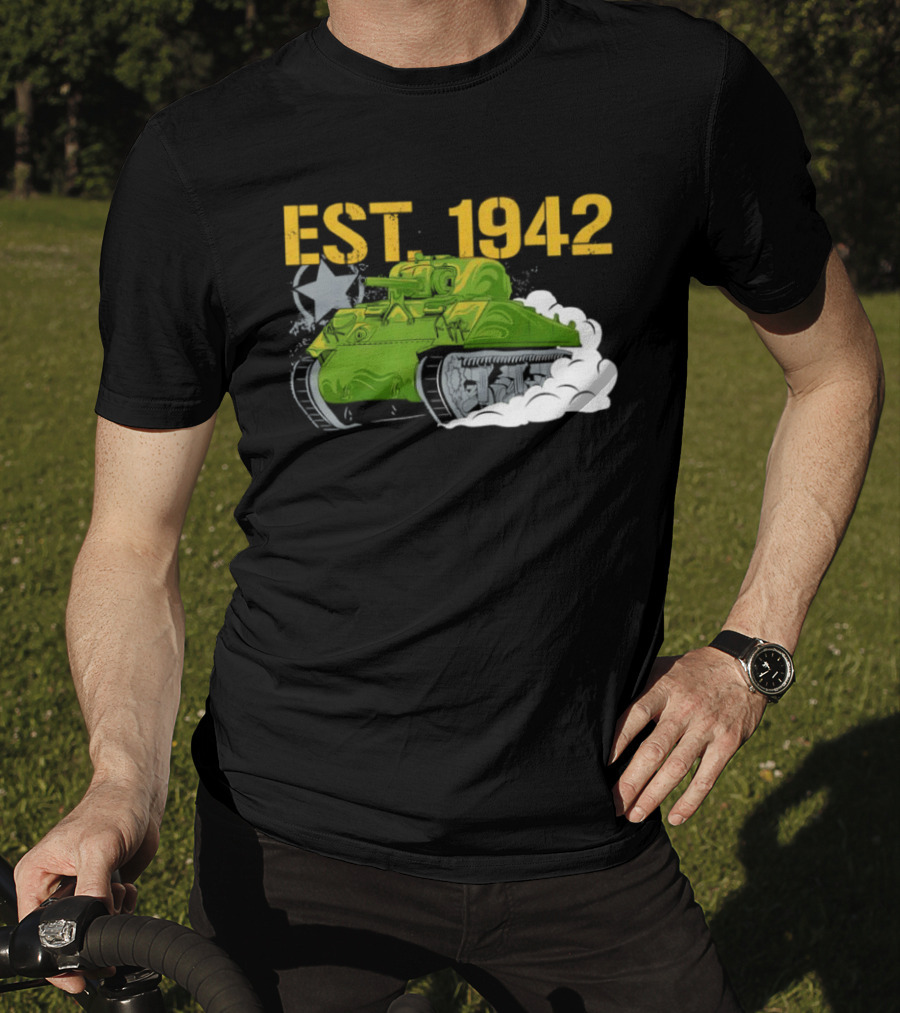 WW2 Sherman Tank EST 1942 World War II Historical Vehicle T-Shirt