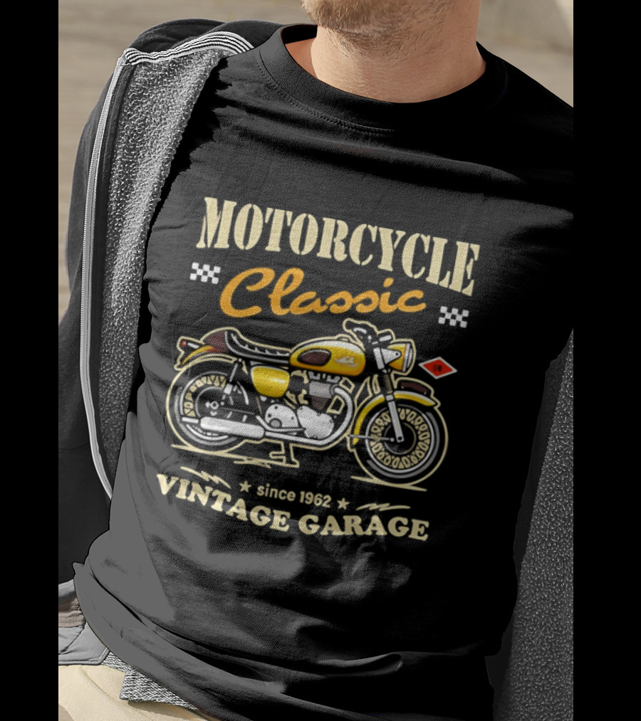 Motorcycle Classic Vintage Garage Since 1962 T-Shirt