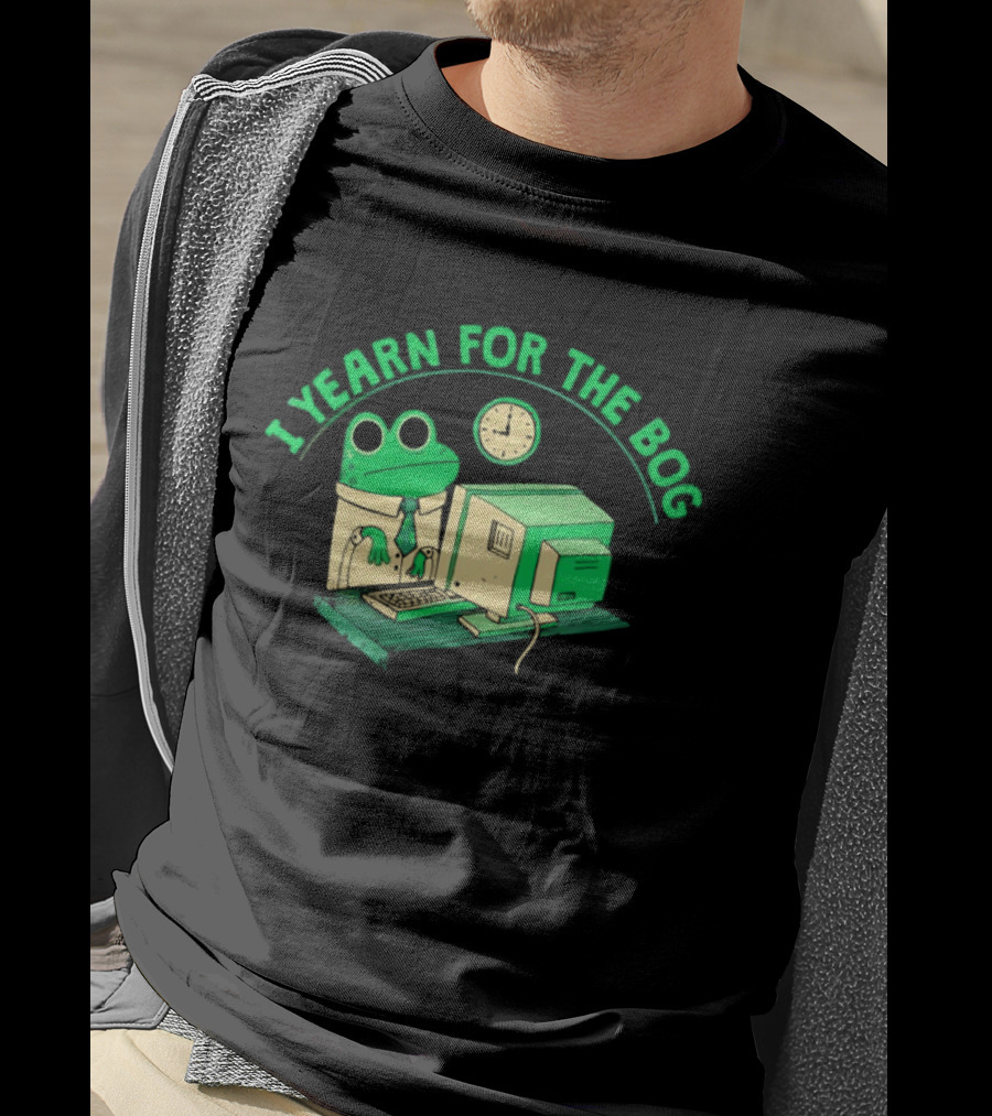 Frog Yearning For The Bog With Retro Computer Charm T-Shirt