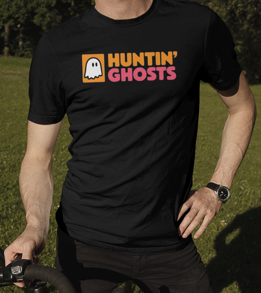 Huntin' Ghosts Halloween White Ghost Icon On Orange T-Shirt