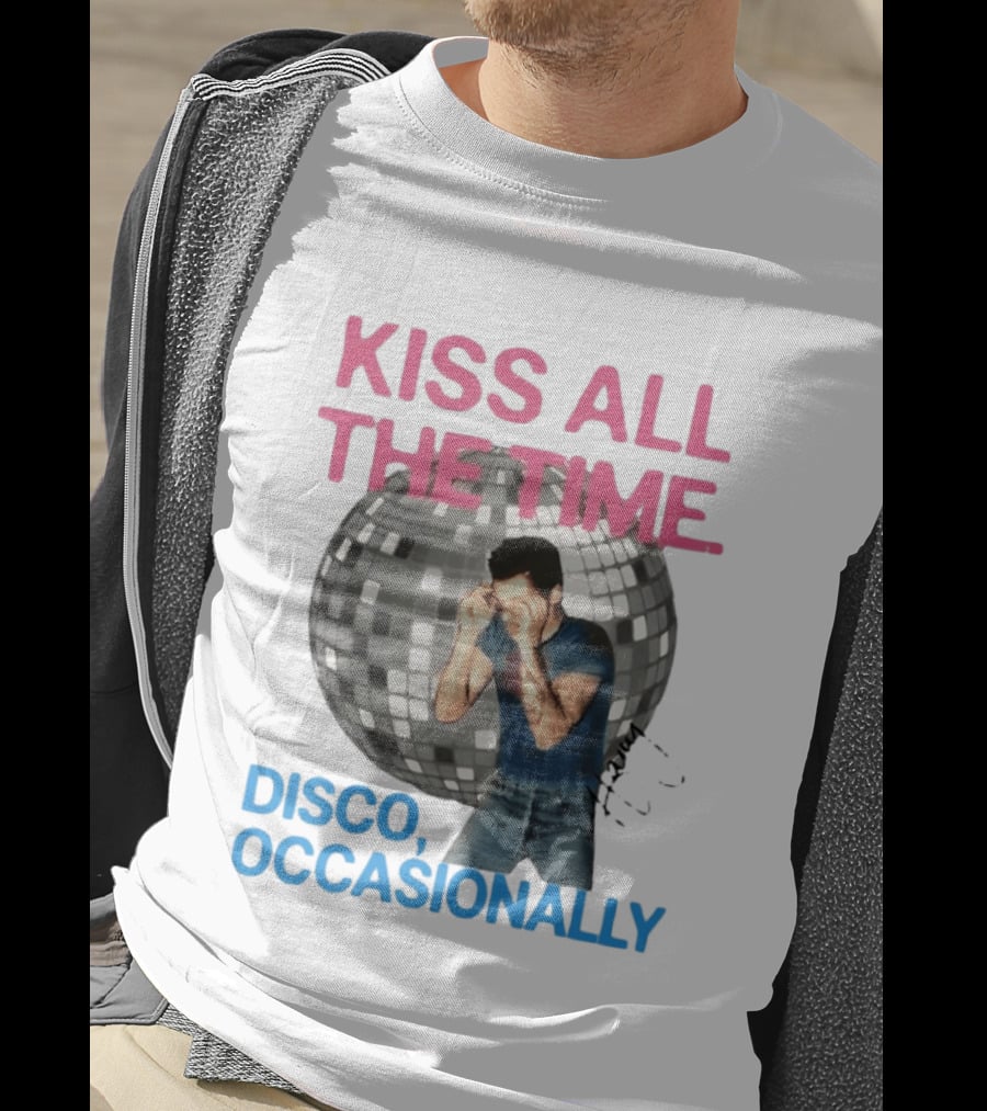 Kiss All The Time Disco Occasionally Retro Style Music Dance T-Shirt