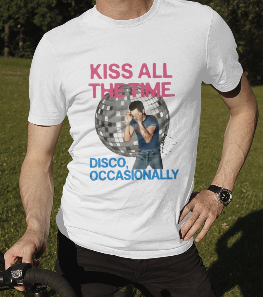 Kiss All The Time Disco Occasionally Retro Style Music Dance T-Shirt