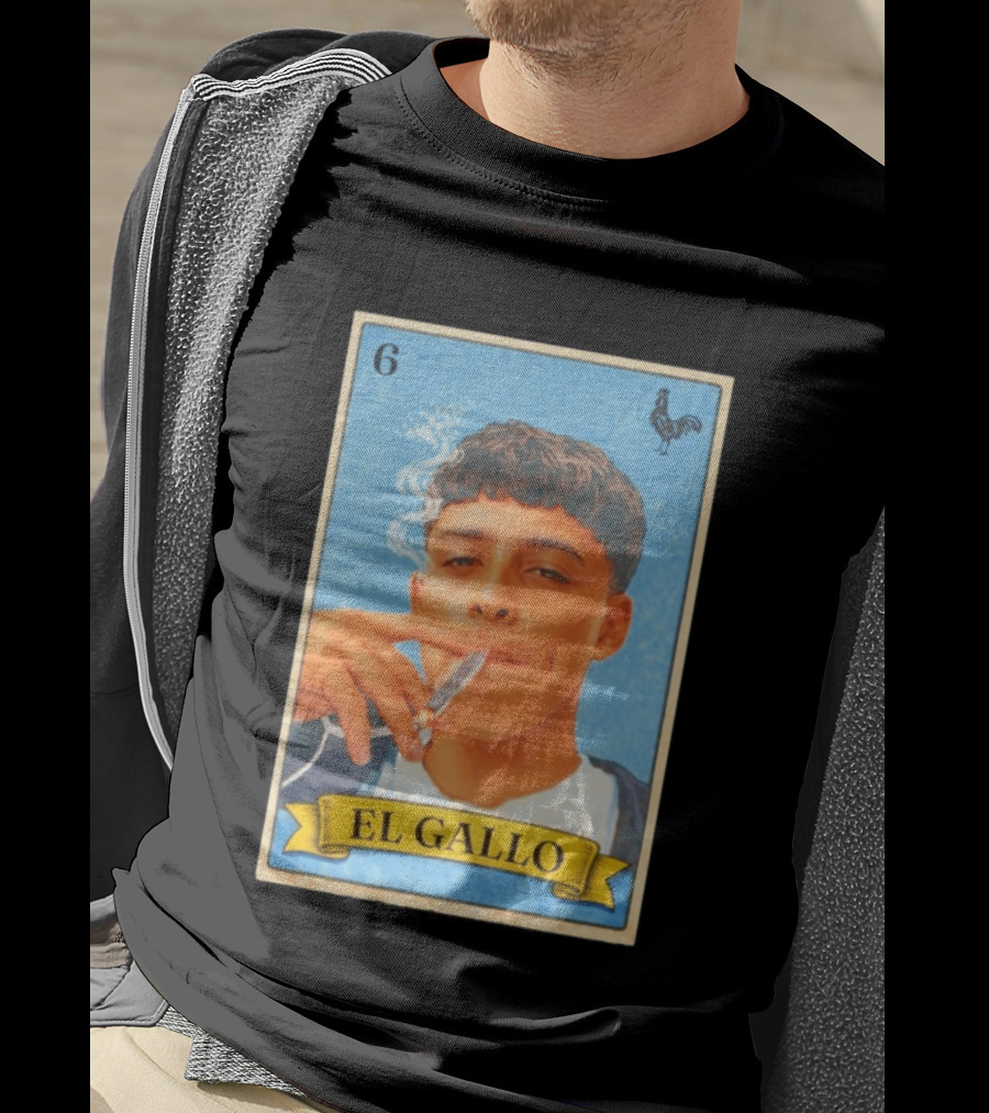 El Gallo Smoking Card 6 Rooster T-Shirt