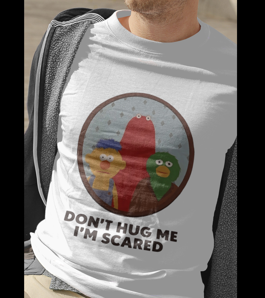 Don't Hug Me I'm Scared Puppet Characters Oval T-Shirt