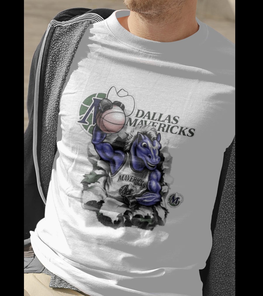 Dallas Mavericks Mitchell & Ness Breakthrough Basketball Horse T-Shirt