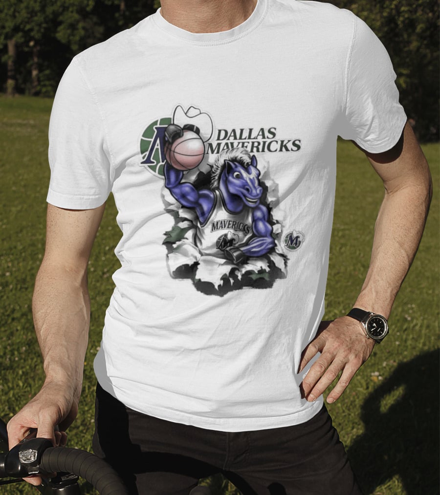 Dallas Mavericks Mitchell & Ness Breakthrough Basketball Horse T-Shirt
