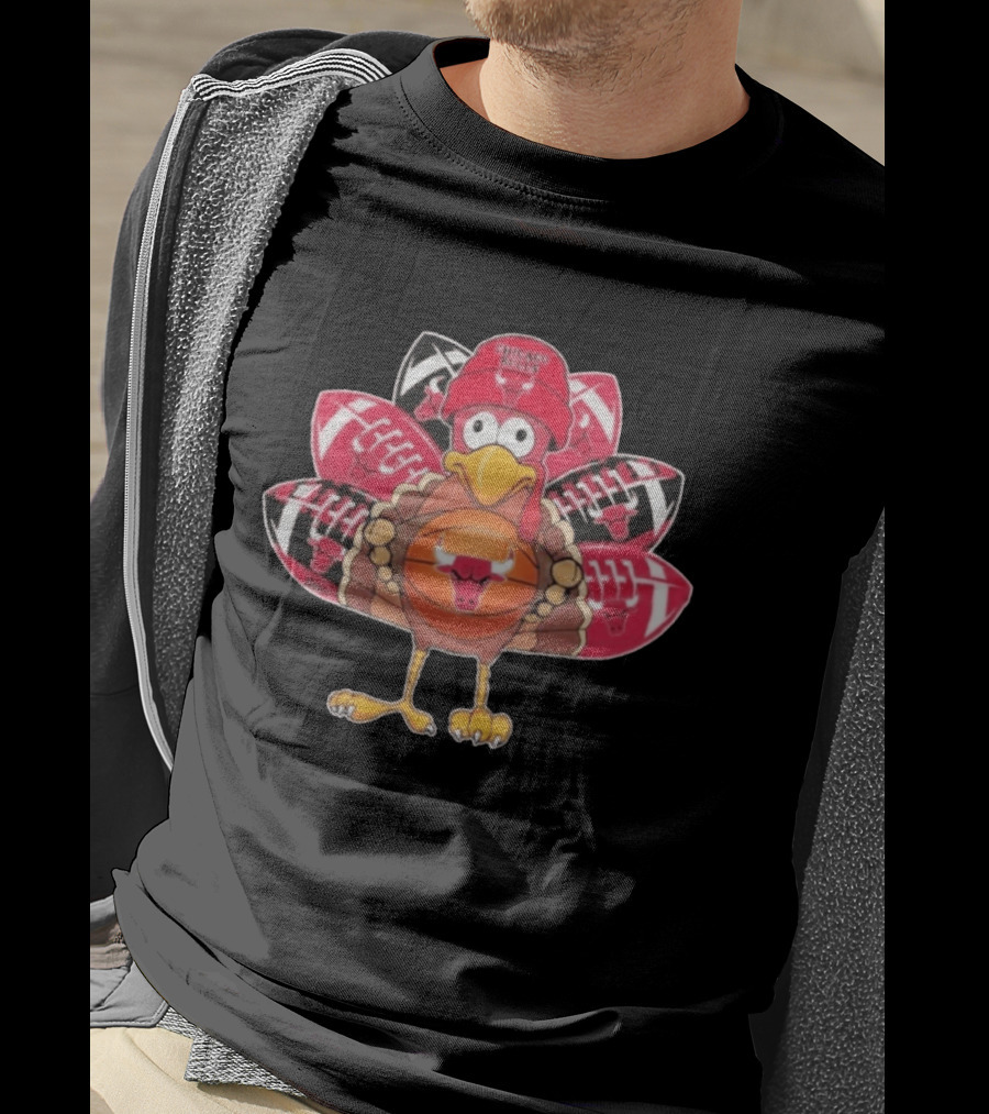 Chicago Bulls Thanksgiving Turkey Basketball Football Fusion T-Shirt