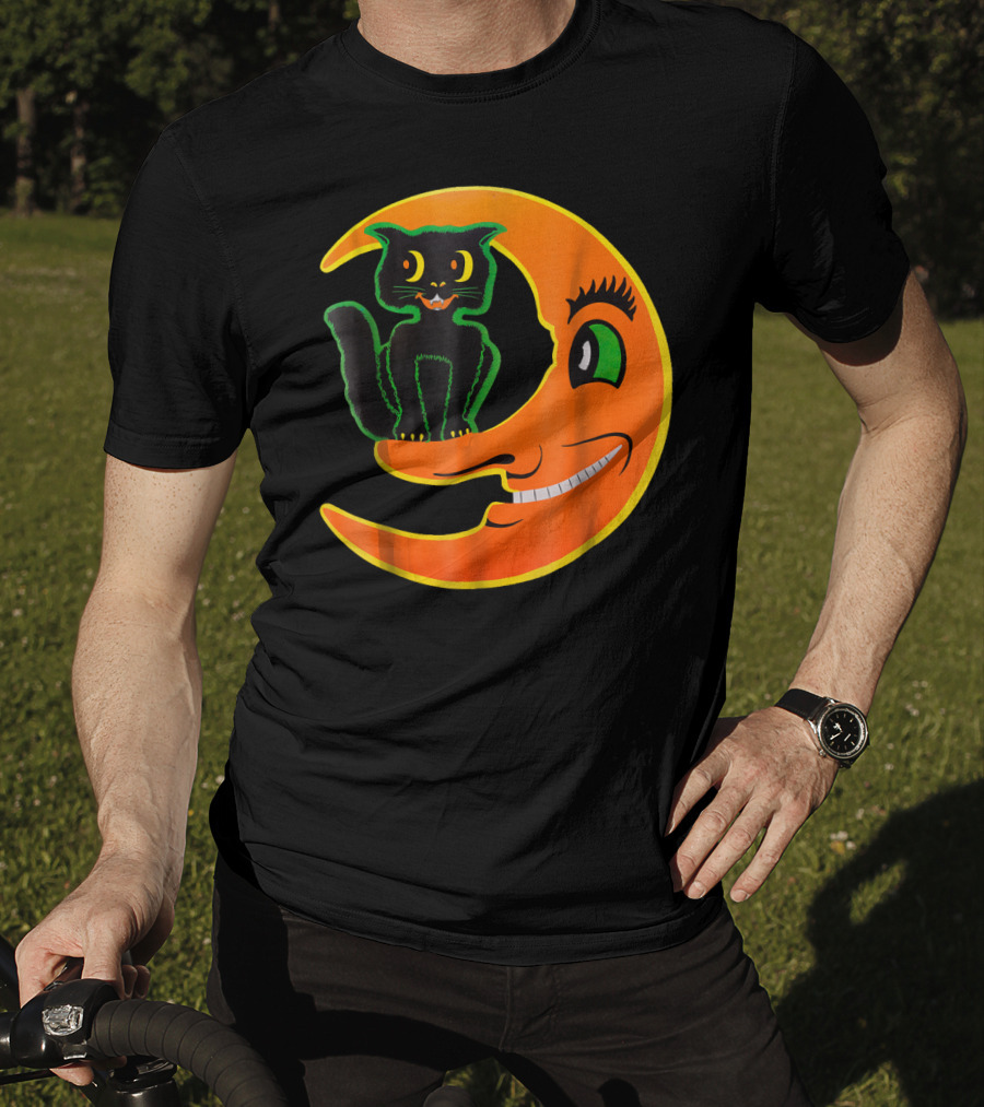 Funny Halloween Cat On Smiling Moon T-Shirt