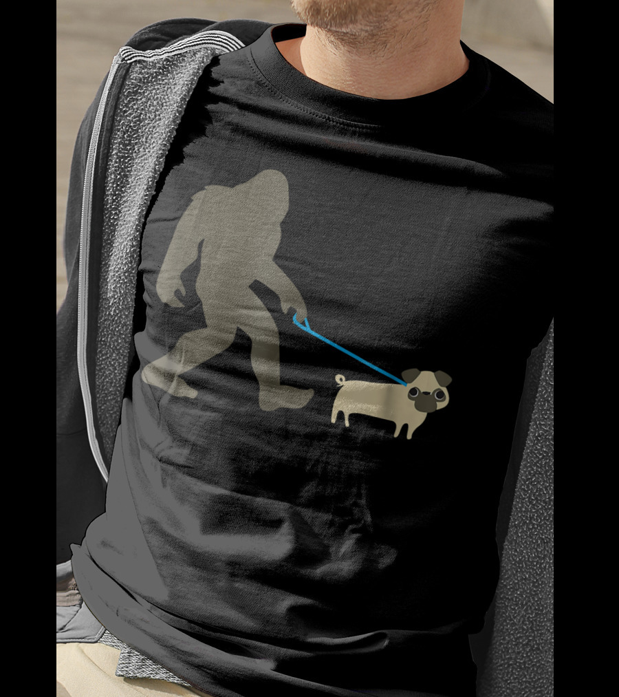Bigfoot Walking Pug Funny Cute Sasquatch Dog Leash T-Shirt