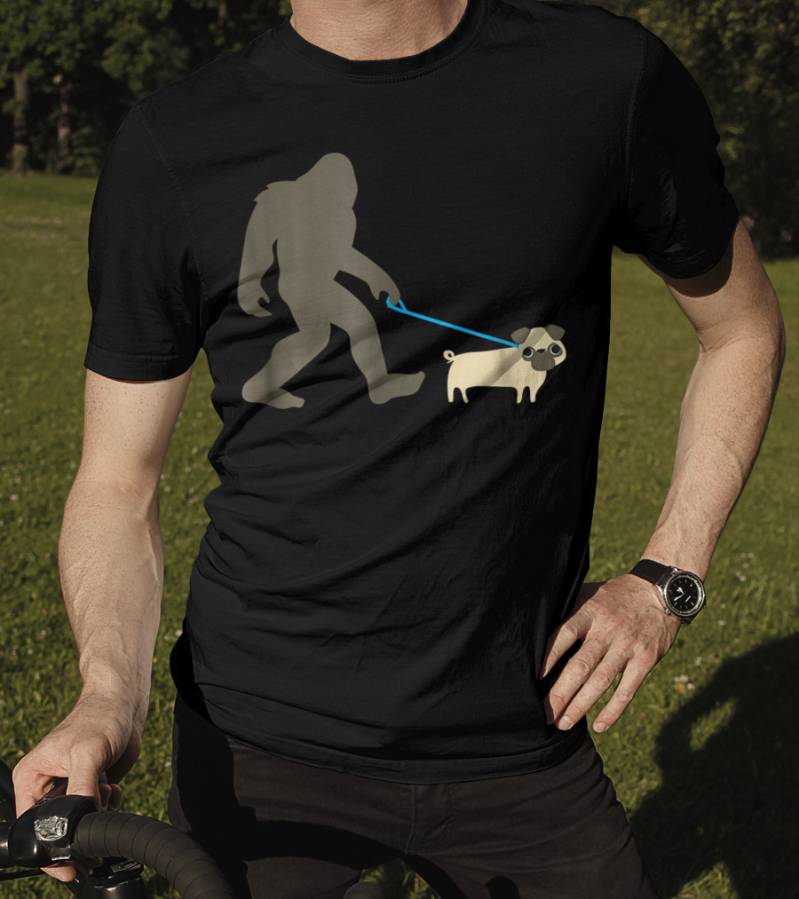 Bigfoot Walking Pug Funny Cute Sasquatch Dog Leash T-Shirt